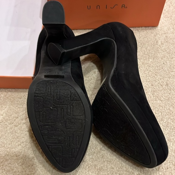 Black suede heels - Picture 5 of 6